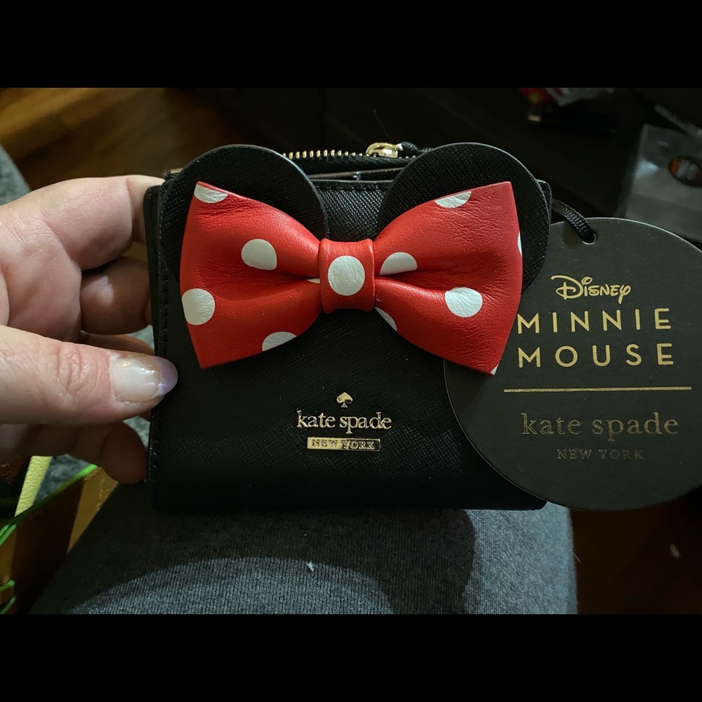 Kate Dpade Minnie Mouse wallet New with tags.